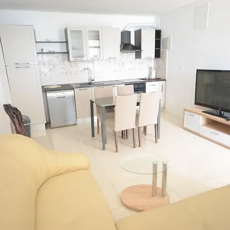 Holliday House In Zatoglav