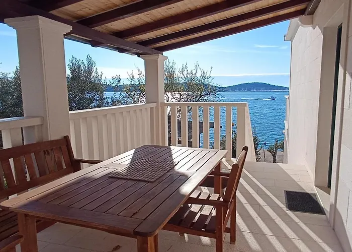 Holliday House In Zatoglav Vakantiehuis Podglavica