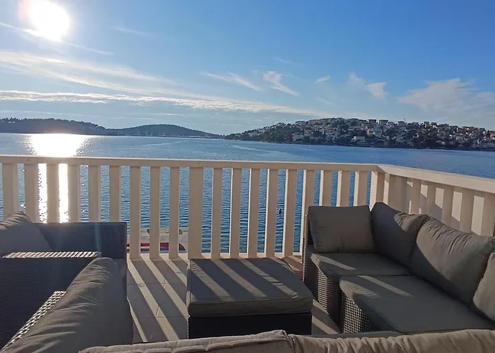 Vakantiehuis Holliday House In Zatoglav *