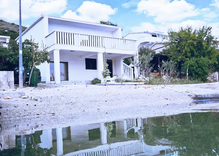 Holliday House In Zatoglav